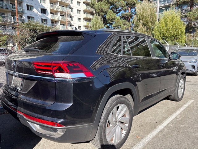 Certified 2023 Volkswagen Atlas Cross Sport SE FWD image 3