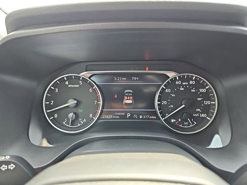 Used 2025 Nissan Rogue SV FWD image 19