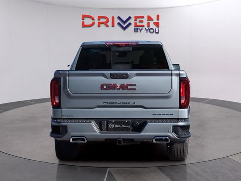 New 2026 GMC Sierra 1500 Denali w/ Denali Reserve Package image 3