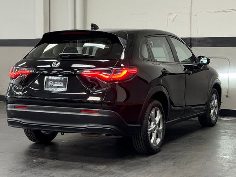 Used 2023 Honda HR-V LX image 12