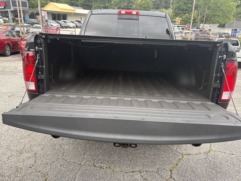 Used 2017 RAM 1500 Lone Star RWD image 8