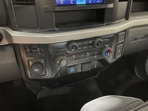 Used 2025 Ford F250 XL w/ STX Appearance Package image 21