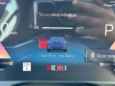 New 2026 BMW 530i w/ Convenience Package RWD image 9