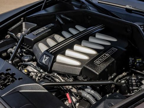 Used 2016 Rolls-Royce Wraith image 52