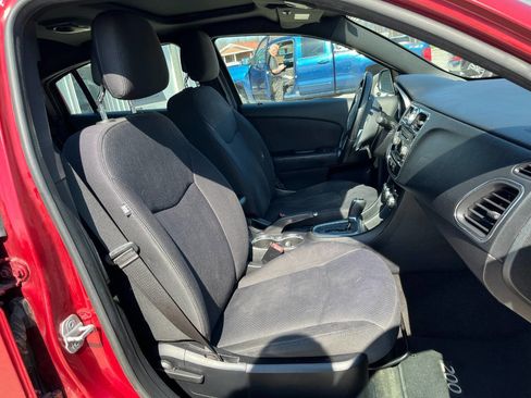 Used 2013 Chrysler 200 Touring w/ Cold Weather Group image 4