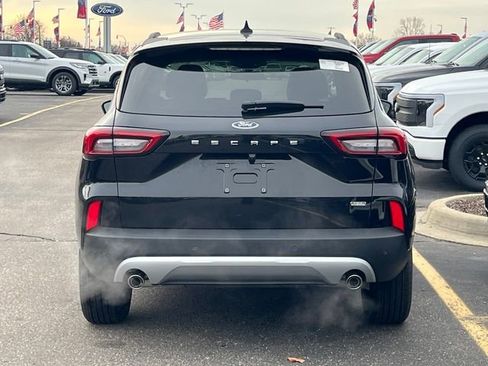 New 2026 Ford Escape SE image 6