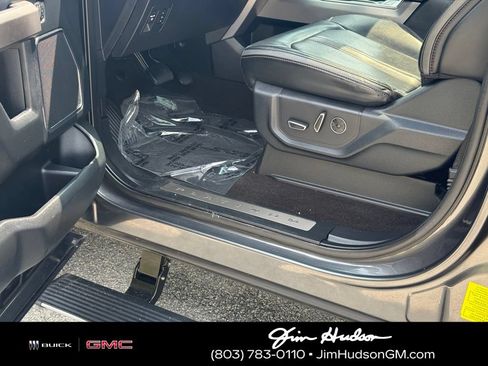 Used 2020 Ford F150 Platinum w/ Equipment Group 701A Luxury AWD/4WD image 21