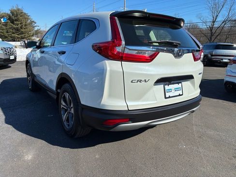 Used 2018 Honda CR-V LX image 5