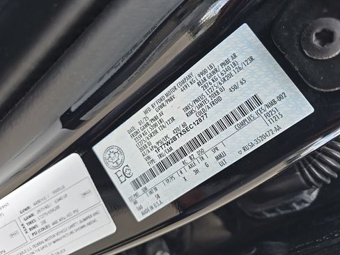 Used 2025 Ford F250 Lariat w/ Black Appearance Package AWD/4WD image 10