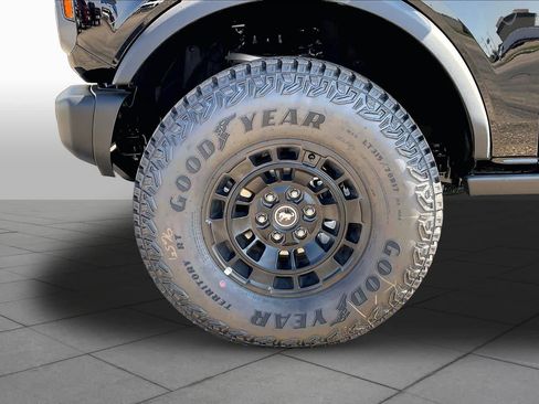 New 2026 Ford Bronco Badlands AWD/4WD image 11