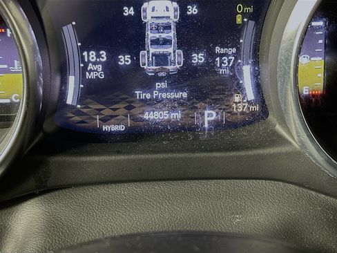 Used 2023 Jeep Wrangler Sahara image 18