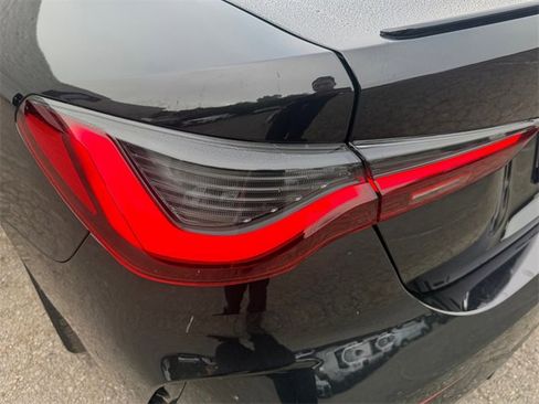 Used 2024 BMW M440i Coupe w/ Premium Package image 34