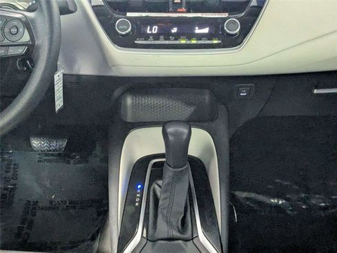 Certified 2025 Toyota Corolla LE FWD image 38