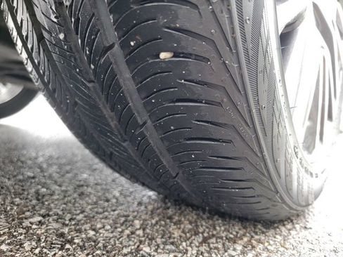 Certified 2023 Jeep Compass Limited w/ Elite Group AWD/4WD image 18