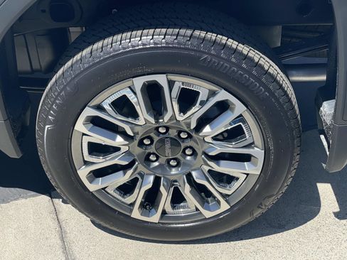 New 2026 GMC Sierra 1500 Denali Ultimate AWD/4WD image 30