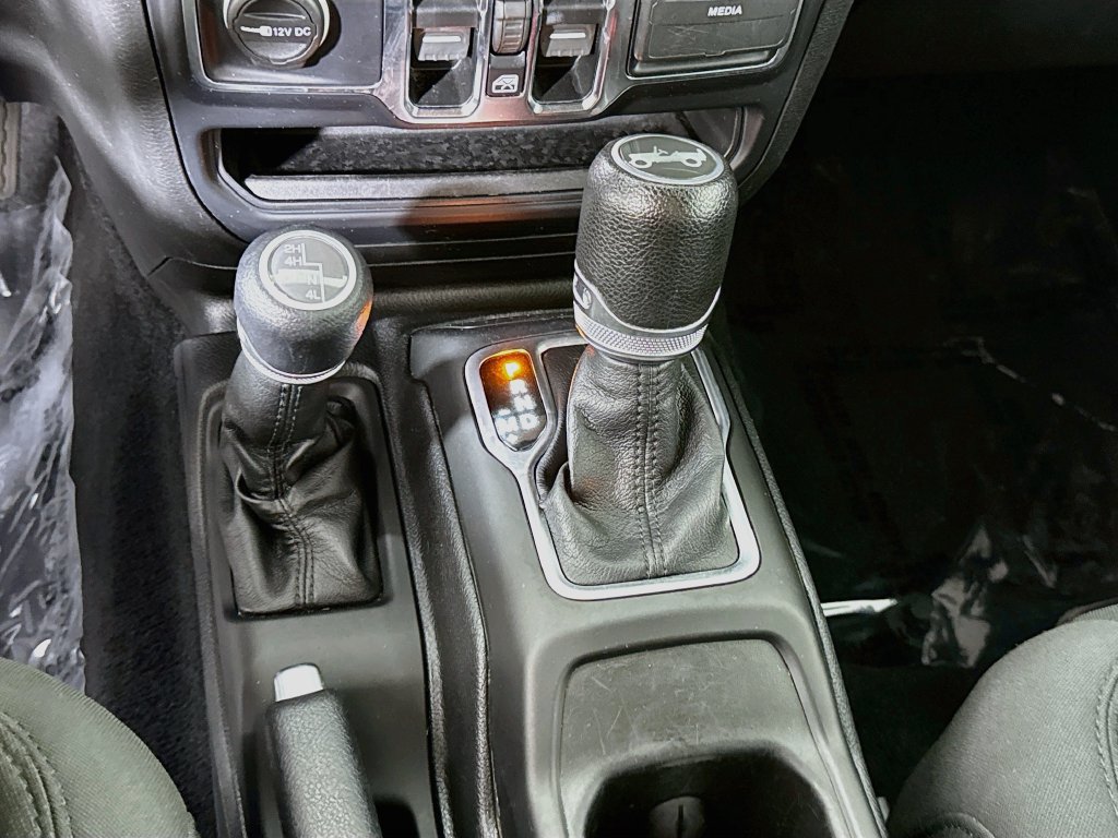 Used 2019 Jeep Wrangler Unlimited Sport S AWD/4WD image 10