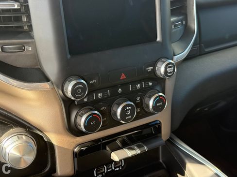 Used 2020 RAM 1500 Laramie RWD image 21