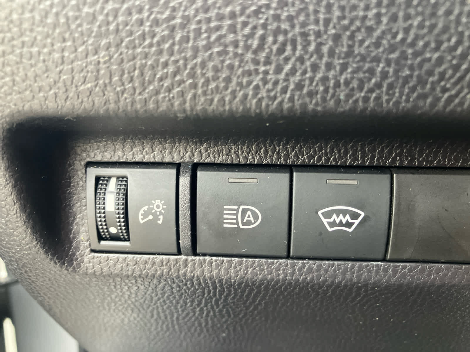 Certified 2025 Toyota RAV4 XLE w/ Convenience Package AWD/4WD image 15