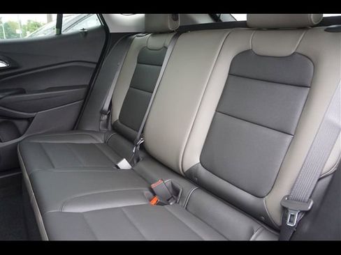 New 2025 Chevrolet Trax ACTIV w/ Driver Confidence Package image 7