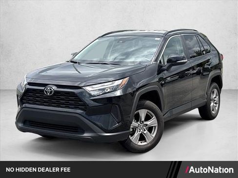 Certified 2025 Toyota RAV4 XLE FWD image 1