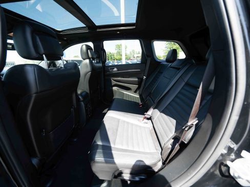 Used 2019 Jeep Grand Cherokee Limited X AWD/4WD image 22