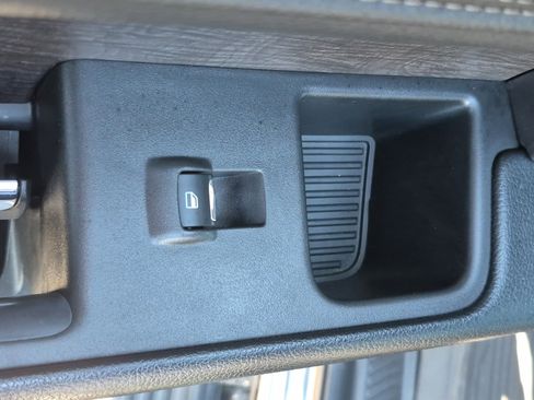 Used 2021 Ford Expedition Limited image 16