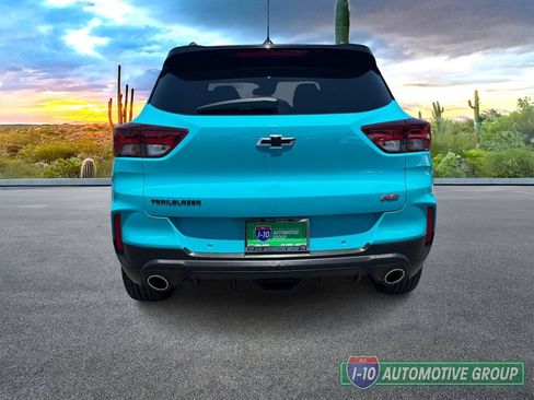 Used 2021 Chevrolet TrailBlazer RS w/ Sun and Liftgate Package FWD image 6