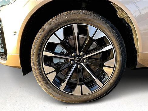 New 2026 Volvo XC60 T8 Plus w/ Protection Package Premier image 13
