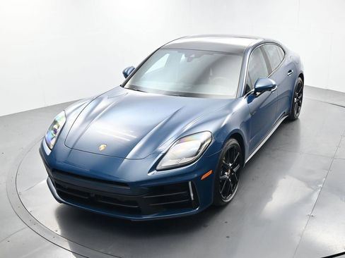 Certified 2026 Porsche Panamera 4 AWD/4WD image 34