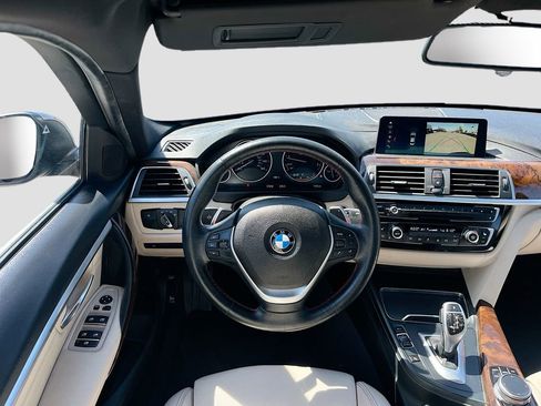 Used 2018 BMW 330i Sedan RWD image 23