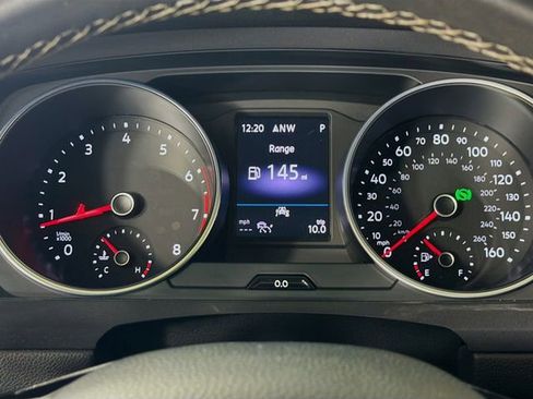 Used 2021 Volkswagen Tiguan SE image 14