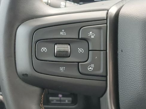 Used 2024 GMC Yukon XL AT4 w/ AT4 Premium Plus Package AWD/4WD image 22