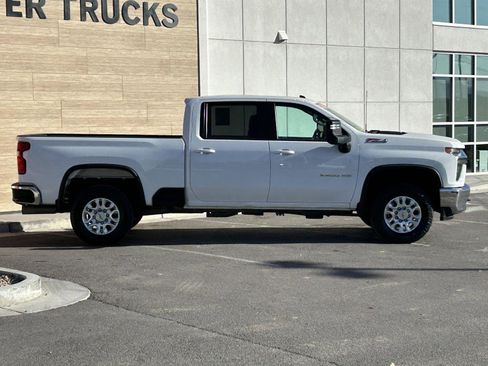Used 2023 Chevrolet Silverado 2500 LT image 13