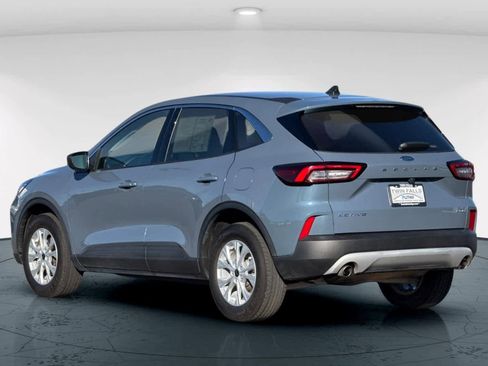 Used 2023 Ford Escape Active image 8