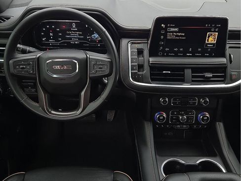 Used 2023 GMC Yukon XL AT4 w/ Technology Package image 12