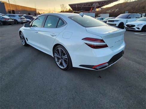 Used 2025 Genesis G70 2.5T w/ Sport Prestige Package image 27