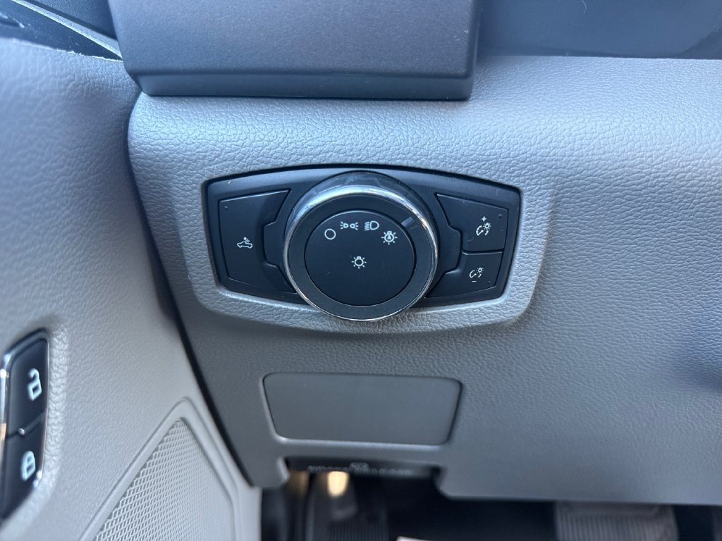 Used 2019 Ford F250 XLT w/ Snow Plow Prep Package AWD/4WD image 22