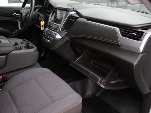 Used 2019 Chevrolet Tahoe 4WD image 31