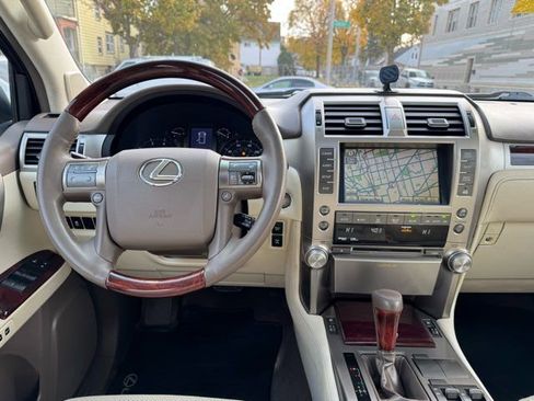 Used 2011 Lexus GX 460 w/ Comfort Plus Pkg image 23