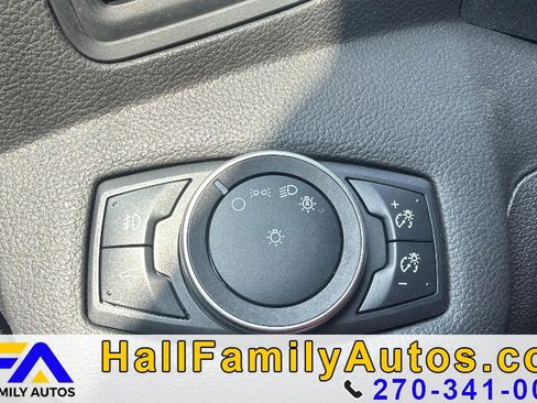 Used 2017 Ford Escape SE FWD image 19