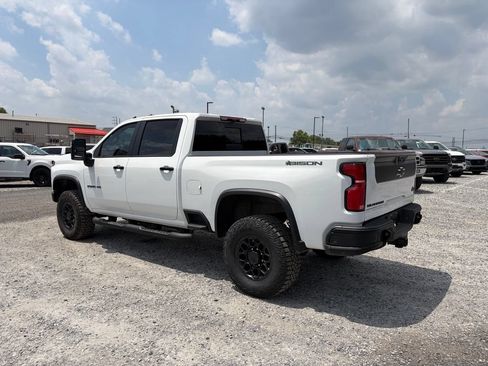Used 2026 Chevrolet Silverado 2500 ZR2 w/ ZR2 Bison Edition AWD/4WD image 8