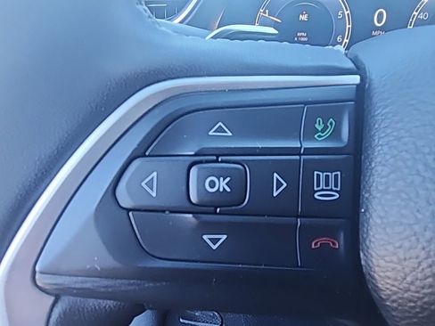 Certified 2025 Jeep Grand Cherokee Laredo image 12