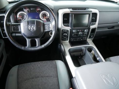 Used 2017 RAM 1500 Big Horn AWD/4WD image 3