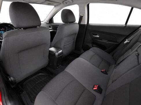 Used 2014 Chevrolet Cruze LT FWD image 18