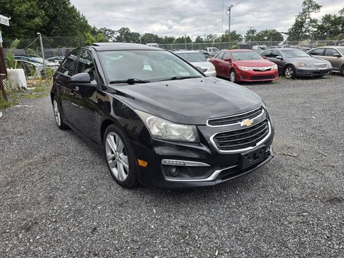 Used 2015 Chevrolet Cruze LTZ w/ Sun, Sound and Sport Package FWD image 5