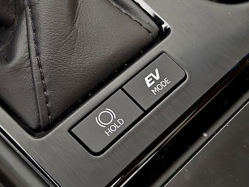 Used 2024 Lexus ES 300h w/ Premium Package image 30