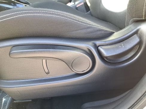 Used 2015 Kia Soul + w/ Audio Package image 18