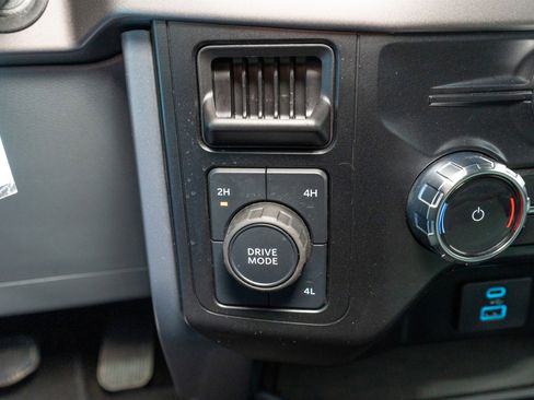 Used 2024 Ford F150 XLT image 27