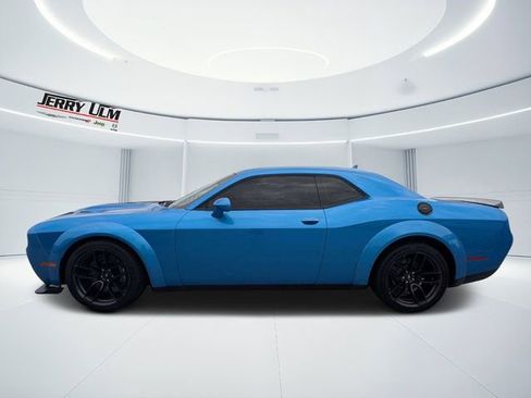 Used 2023 Dodge Challenger R/T Scat Pack RWD image 6
