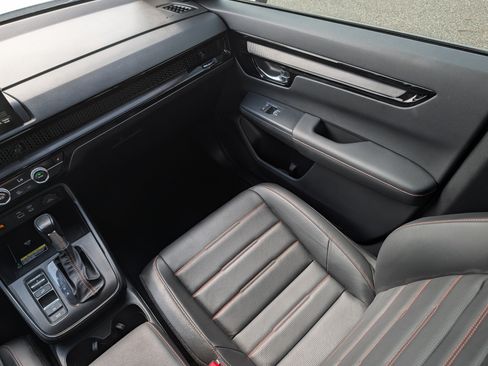 Used 2025 Honda CR-V Sport Touring image 11